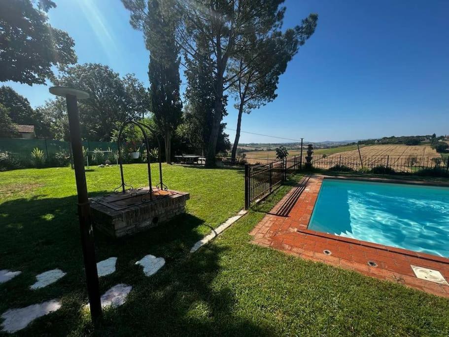 La Piccola Fattoria Nella Campagna Umbra Apartment
